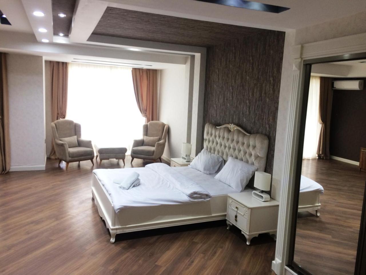 Park Azure Apartment Deluxe 2 Bedroom Baky Esterno foto